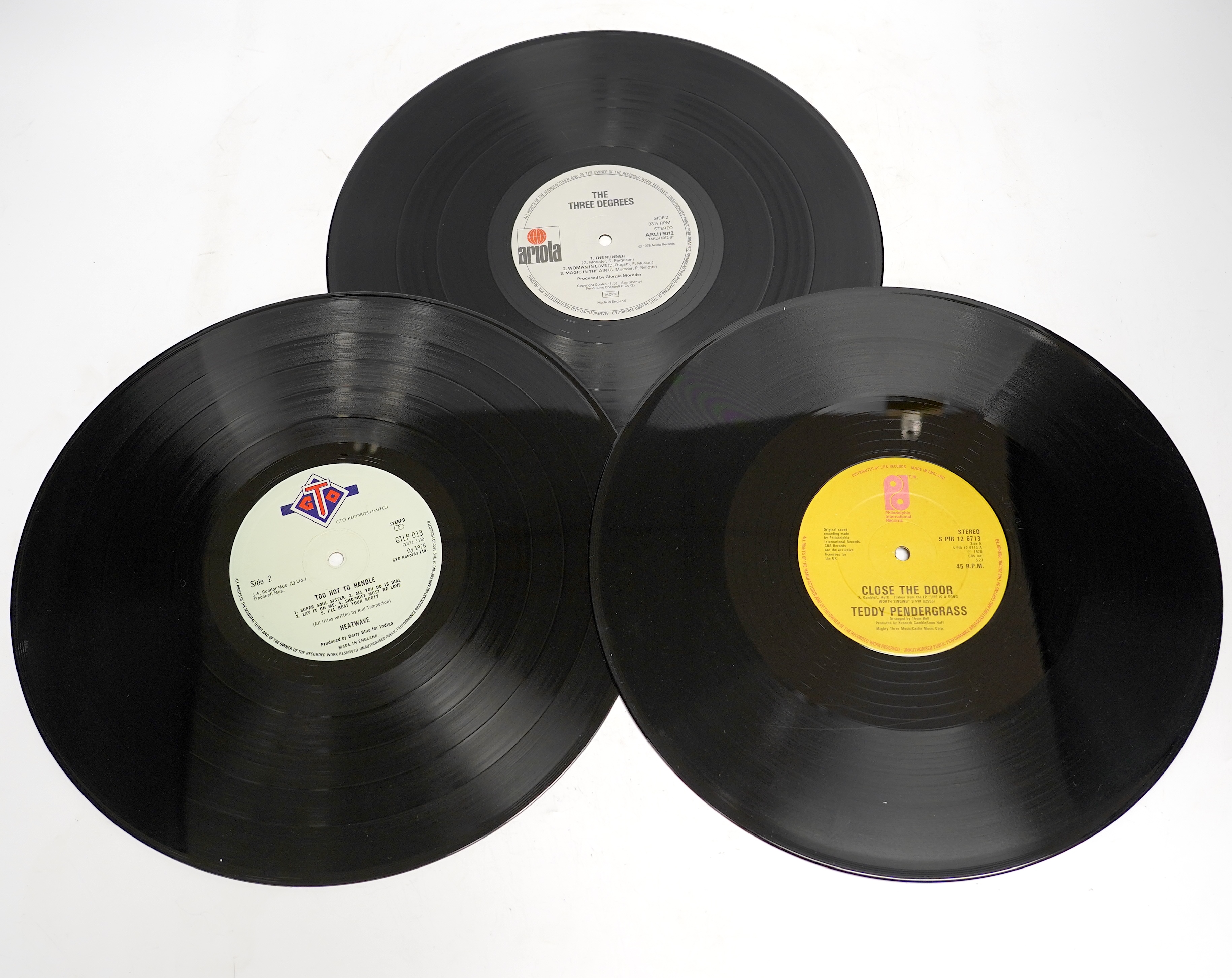 A box of LP record albums, artist including; Neil Diamond, Shirley Bassey, Ella Fitzgerald, Billie Holiday, Ringo Starr, Dionne Warwick, etc., many LPs missing covers or with only the remains of covers, some covers witho
